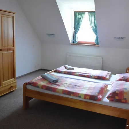 Brest Pensionat Belá